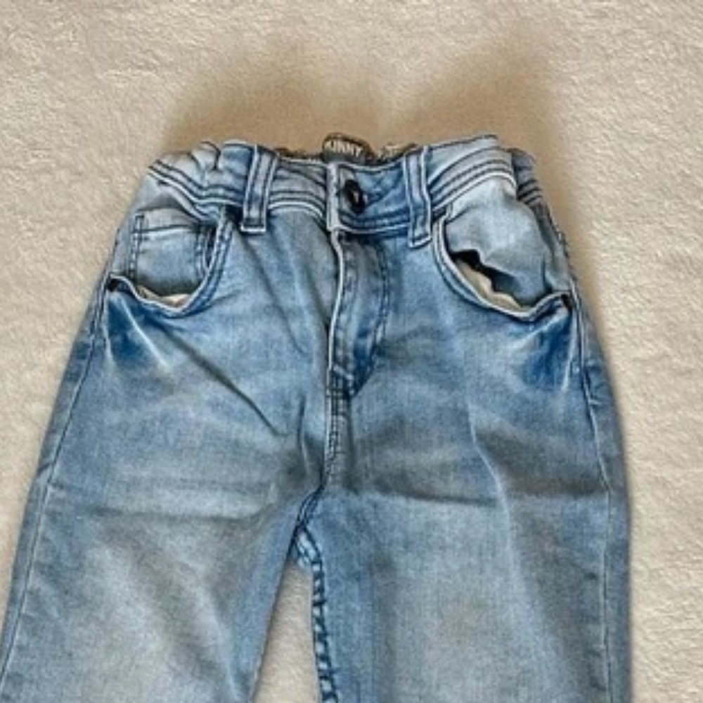 Jeans - Picture 2 of 2